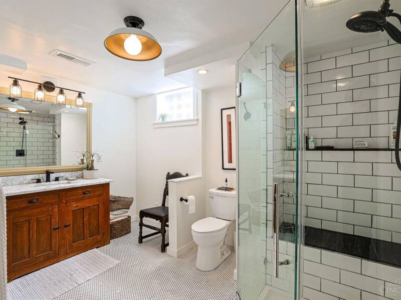 5831 Belleview Avenue, Blue Ash, OH 45242 Photo 23