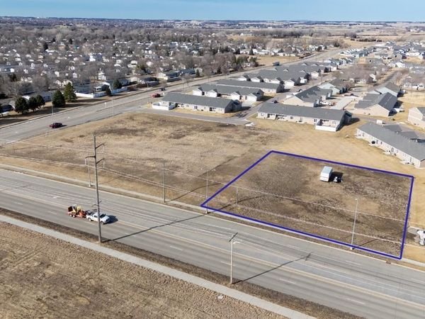 1101 N Marion Rd, Sioux Falls, SD 57107