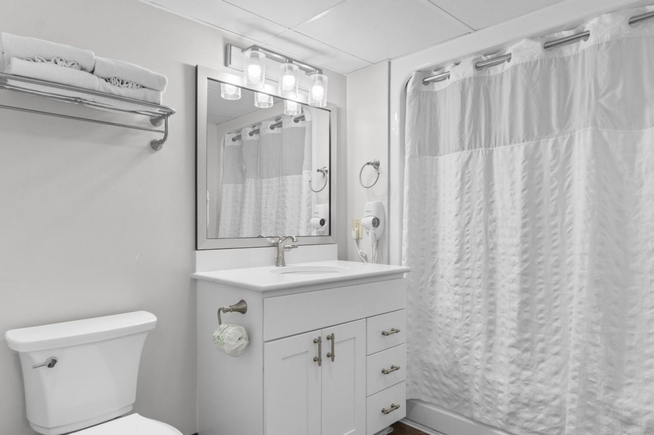 205 74th Ave. N Photo 21