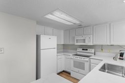 205 74th Ave. N photo 4