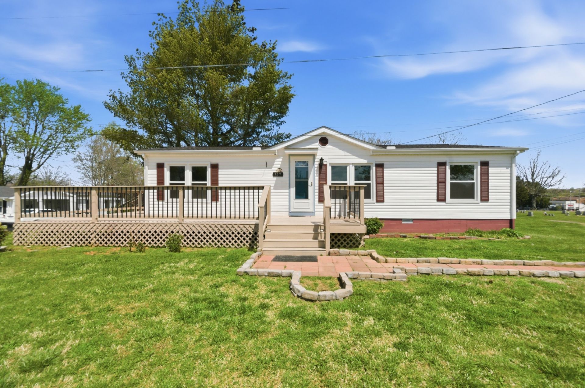 707 E Broad St, Dickson, TN 37055 Main Photo