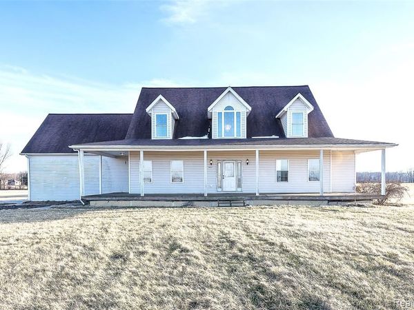 2611 Toben Road, Frenchtown Twp, MI 48117