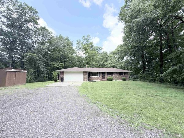 60979 Myrtle Road, South Bend, IN 46614