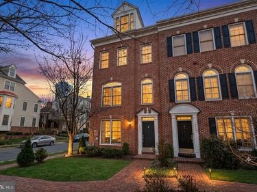 8831 ASHGROVE HOUSE LANE, VIENNA, VA 22182