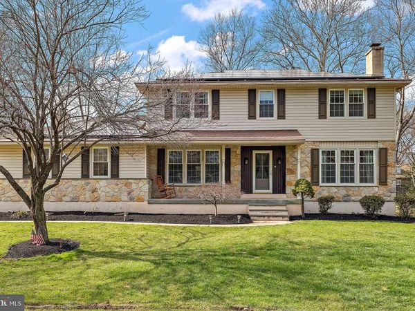 13 CRENSHAW DRIVE, WILMINGTON, DE 19810