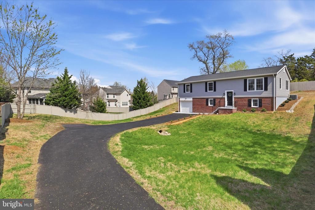 3416 Sunny View Drive, Alexandria, VA 22309 Main Photo