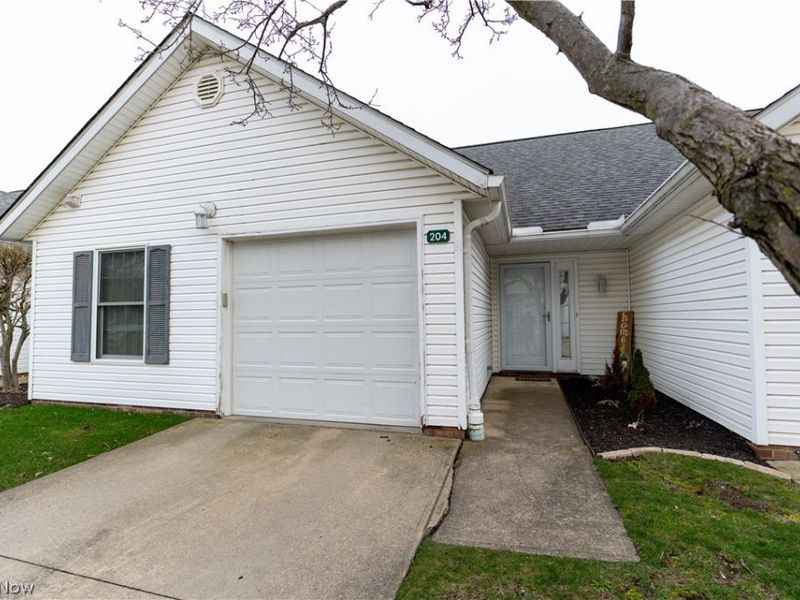 204 Harbor Ridge Lane, Fairport Harbor, OH 44077 Photo 1