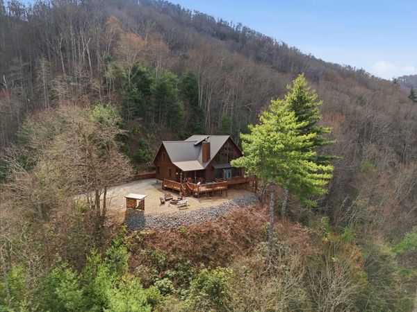 830 Noonday Sun Ridge, Topton, NC 28781