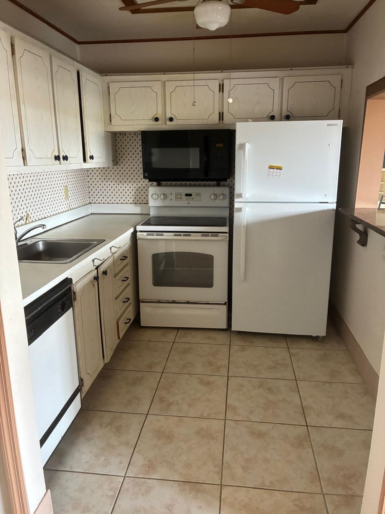 700 Village Green Court, Unit 306, Palm Springs, FL 33461 Photo