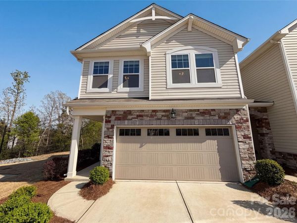 11122 Chalkbark Lane, Charlotte, NC 28262