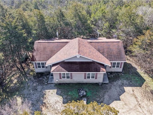 895 Flamingo Lane , Eureka Springs, AR 72631