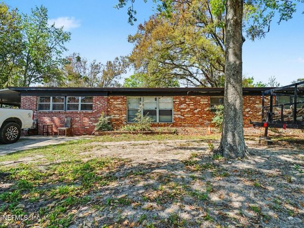 1826 LEON Road, Jacksonville, FL 32246