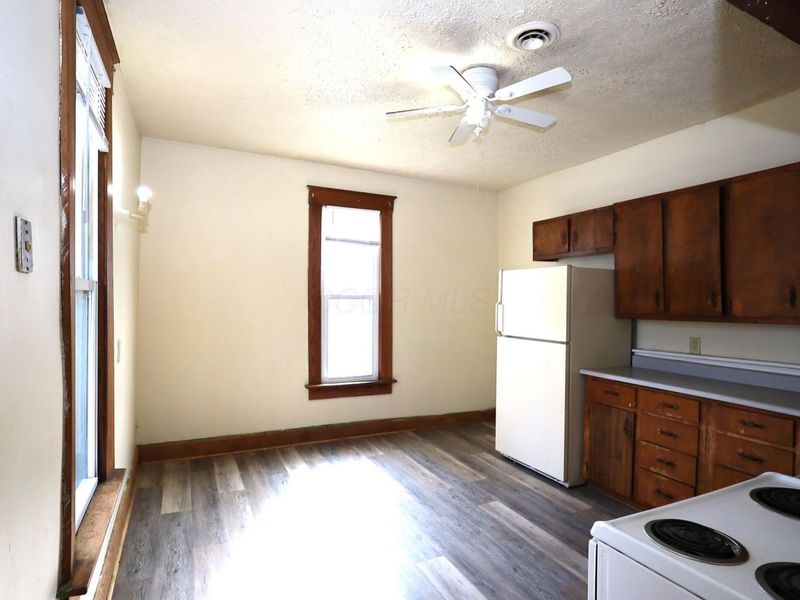 111 E Lamartine Street, Mount Vernon, OH 43050 Photo 4