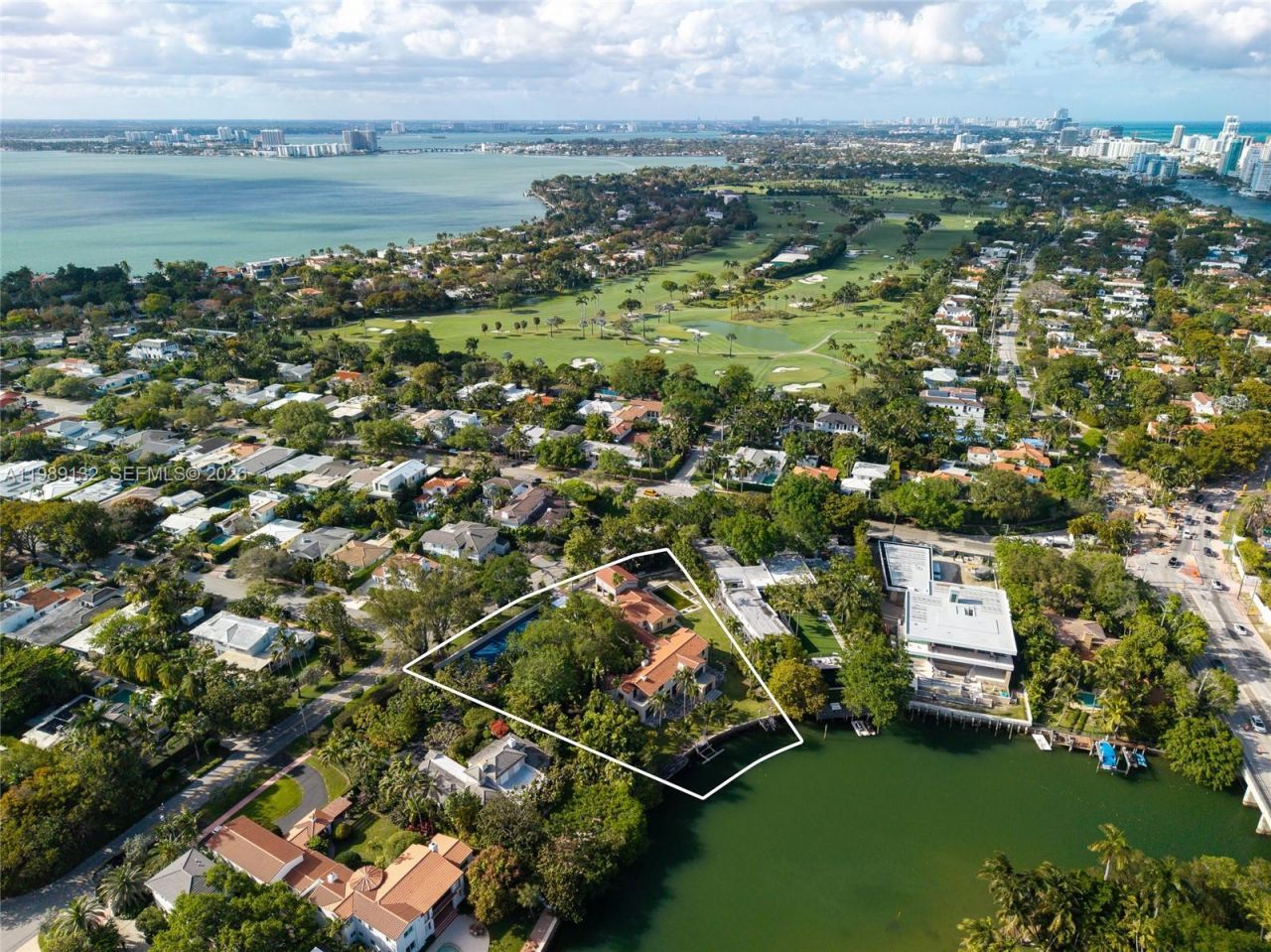 5005 Lakeview Dr , Miami Beach, FL 33140 Photo