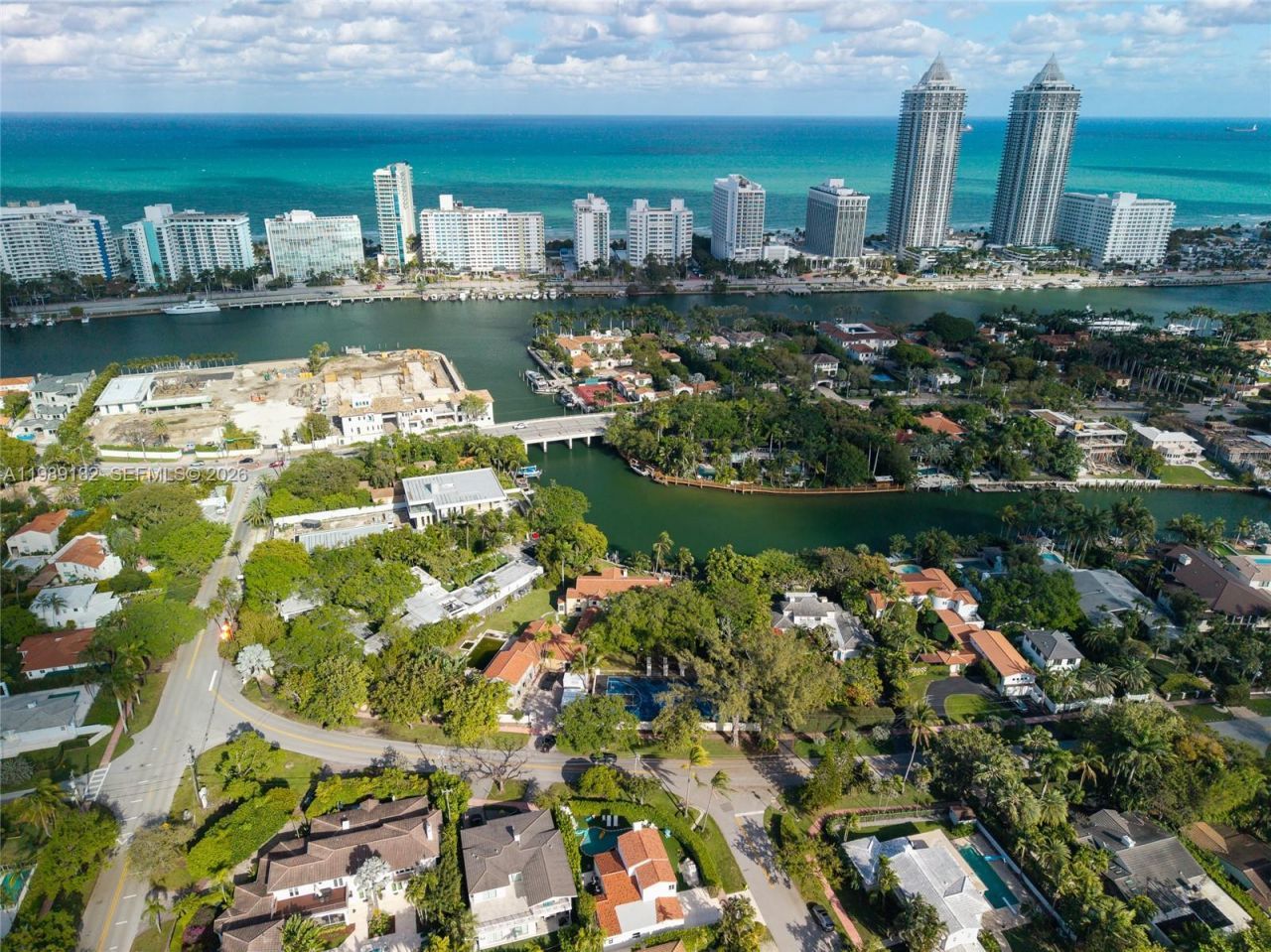 5005 Lakeview Dr , Miami Beach, FL 33140 Photo