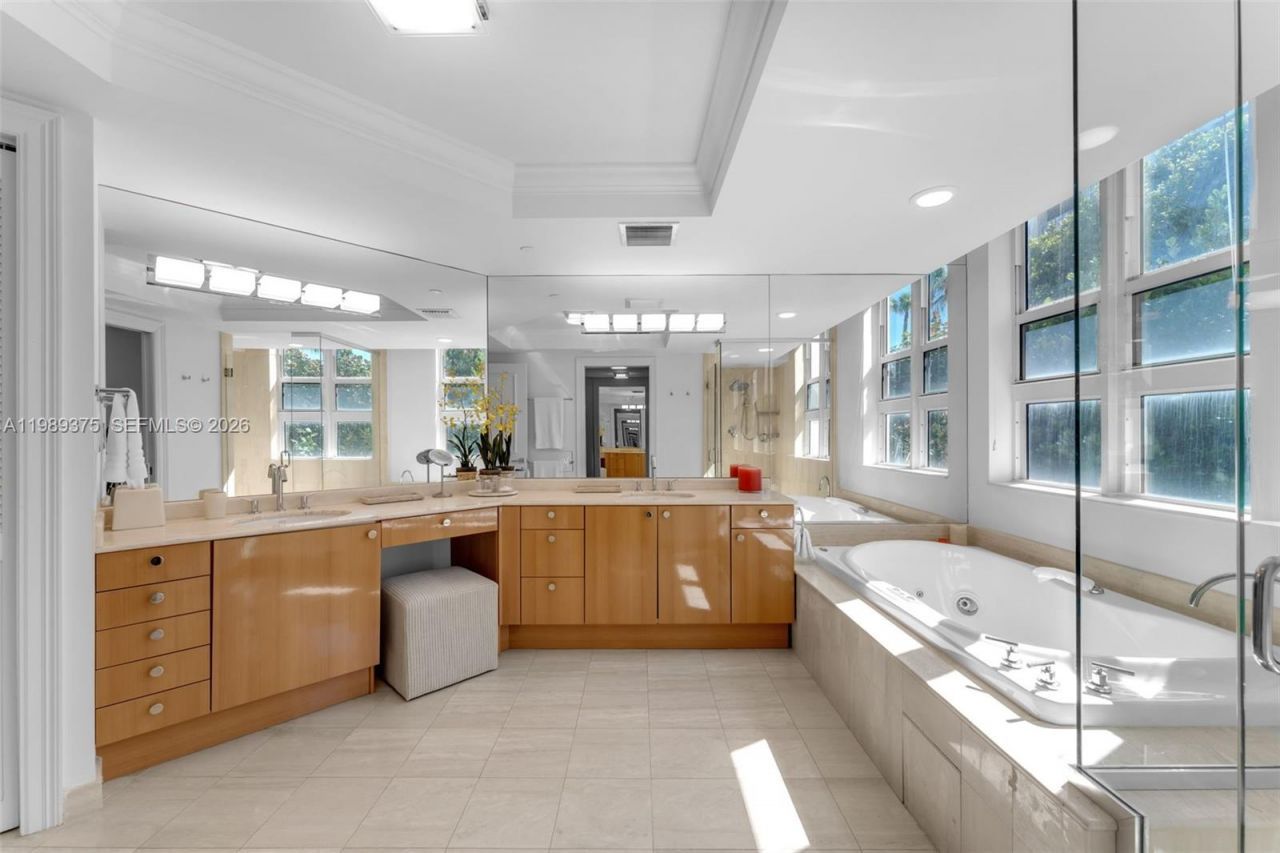 430 Grand Bay Dr , Unit 307, Key Biscayne, FL 33149 Photo