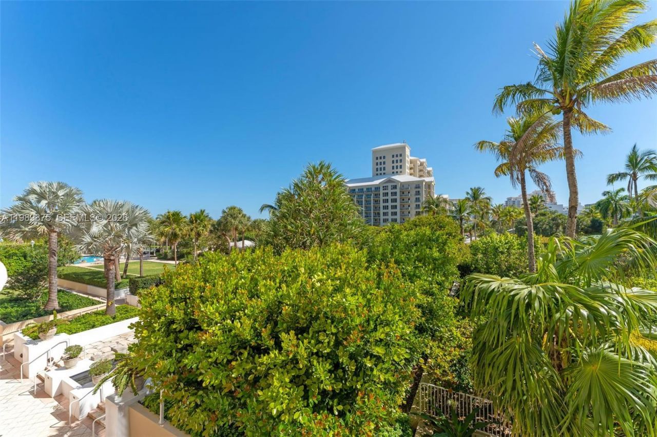 430 Grand Bay Dr , Unit 307, Key Biscayne, FL 33149 Photo