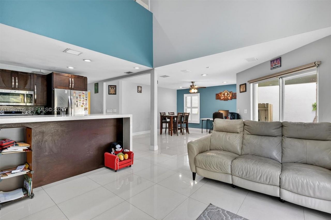 12289 NW 1st St , Plantation, FL 33325 Photo