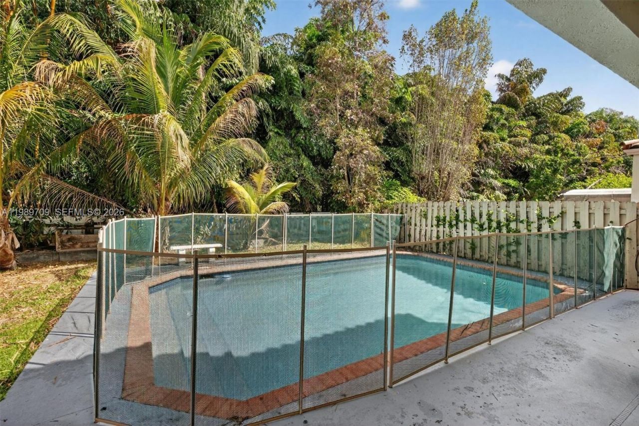 12289 NW 1st St , Plantation, FL 33325 Photo