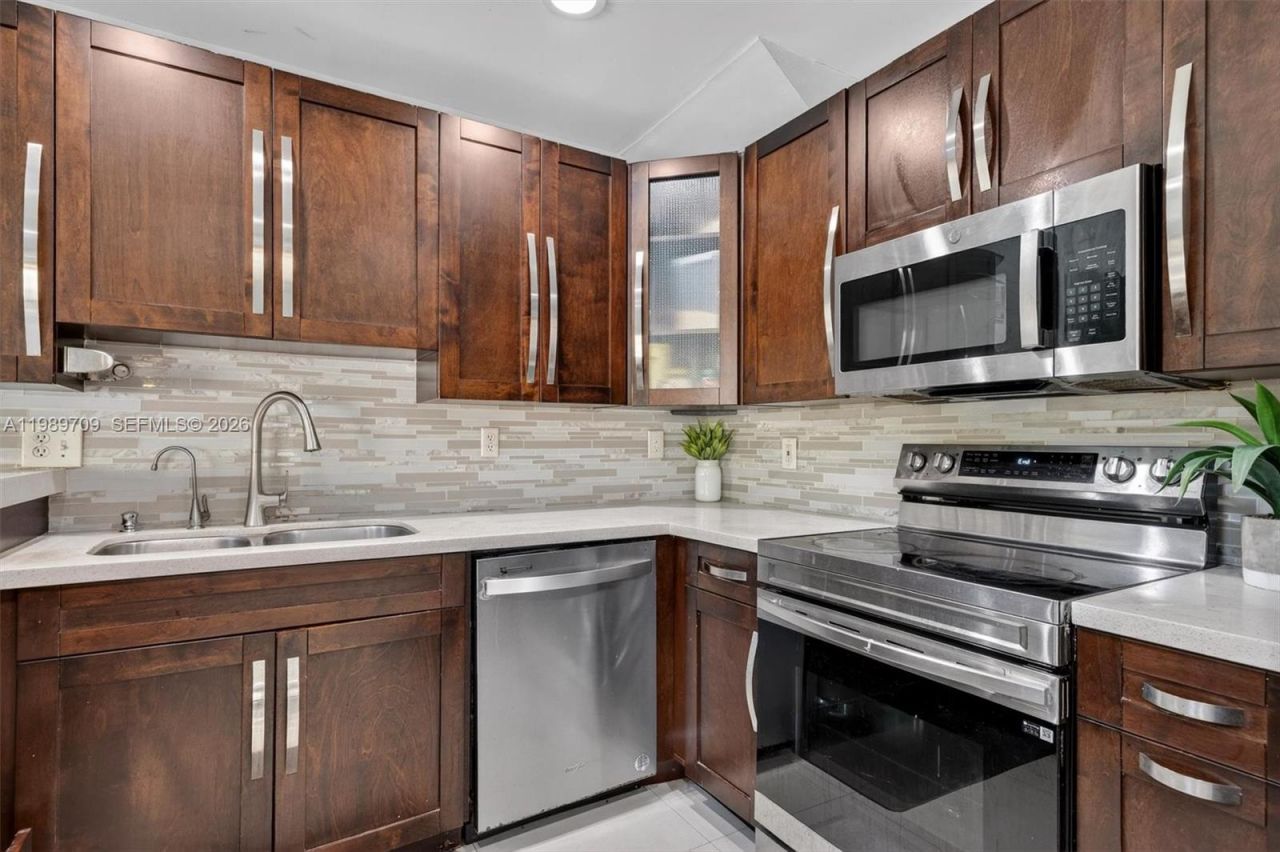 12289 NW 1st St , Plantation, FL 33325 Photo