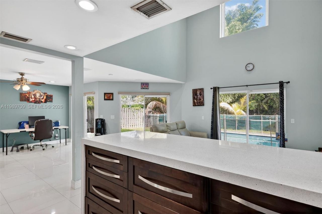 12289 NW 1st St , Plantation, FL 33325 Photo