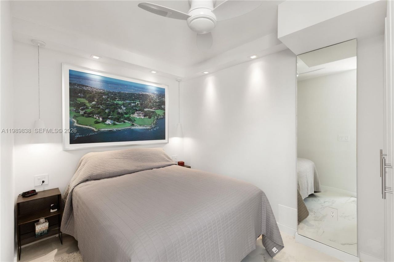 1255 Collins Ave , Unit 901, Miami Beach, FL 33139 Photo