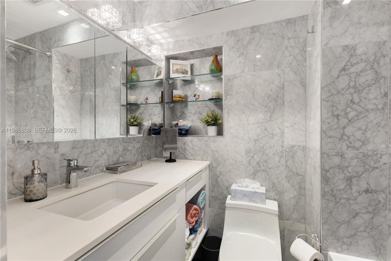 1255 Collins Ave , Unit 901, Miami Beach, FL 33139 Photo