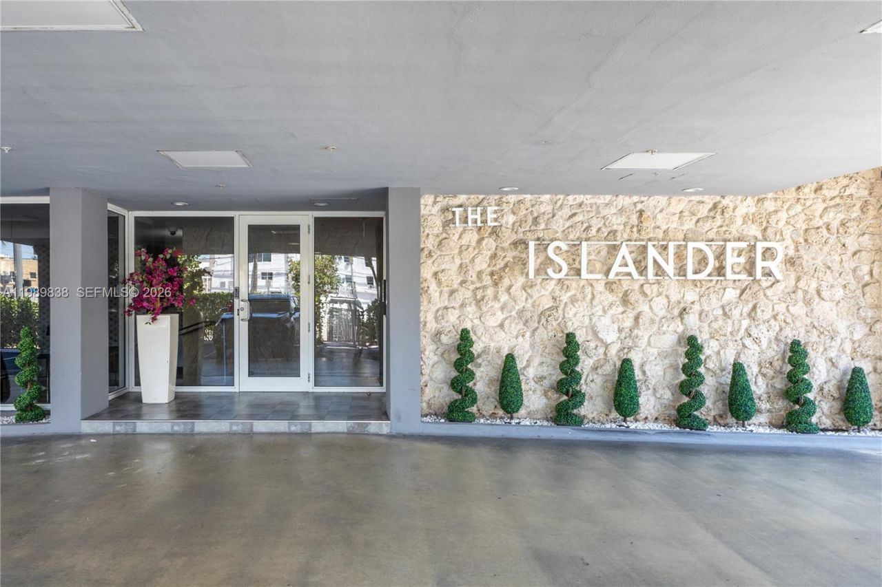 1255 Collins Ave, Unit 901, Miami Beach, FL 33139 Photo