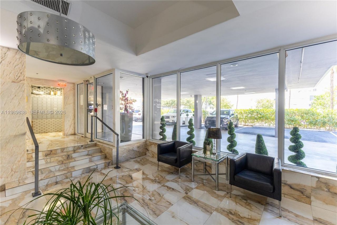 1255 Collins Ave, Unit 901, Miami Beach, FL 33139 Photo