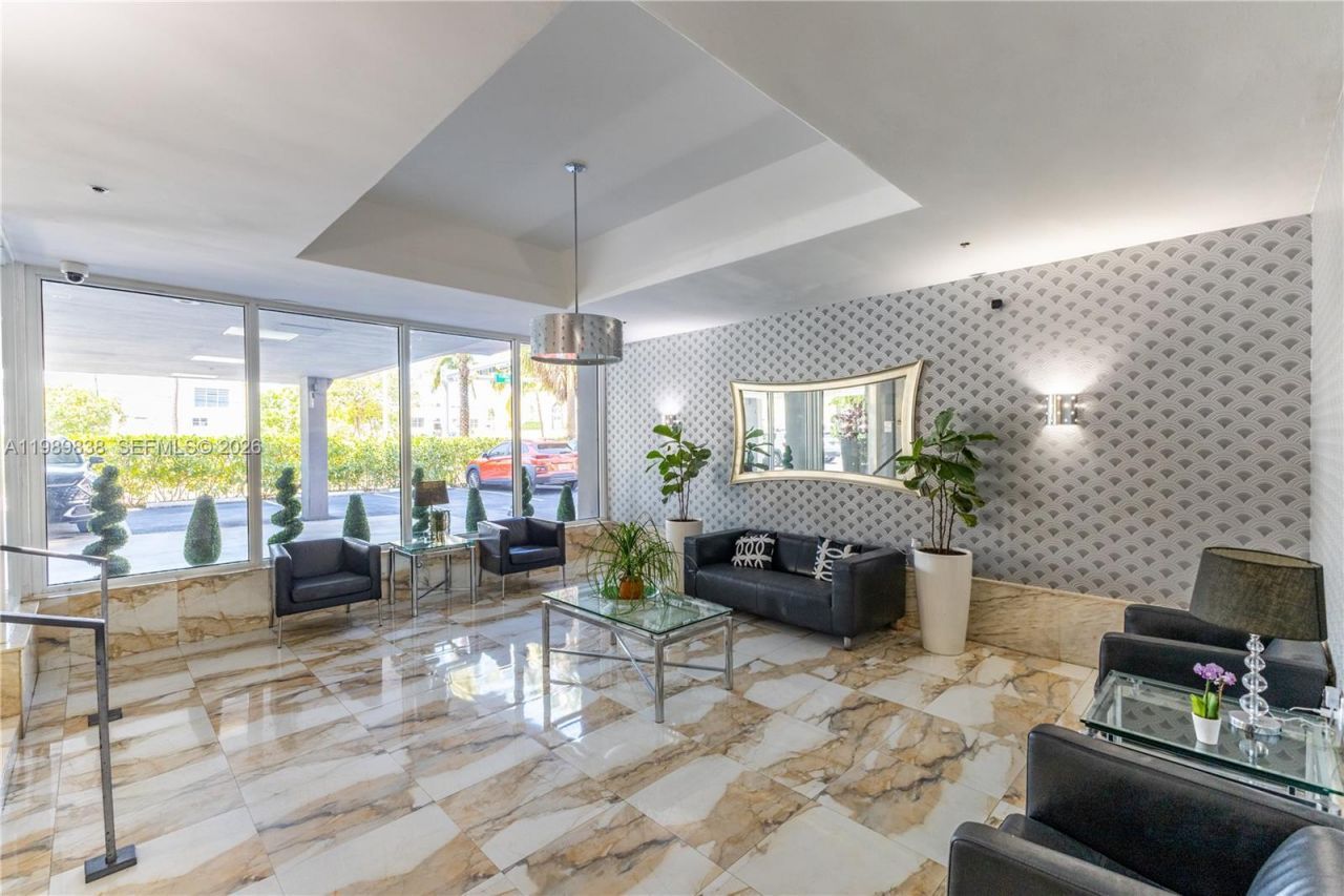 1255 Collins Ave, Unit 901, Miami Beach, FL 33139 Photo