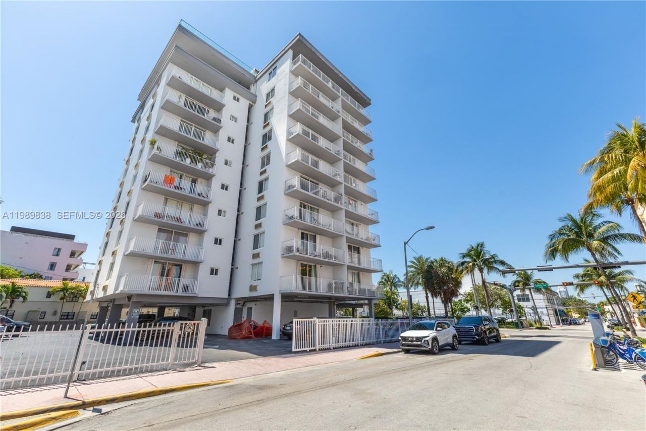 1255 Collins Ave , Unit 901, Miami Beach, FL 33139 Photo