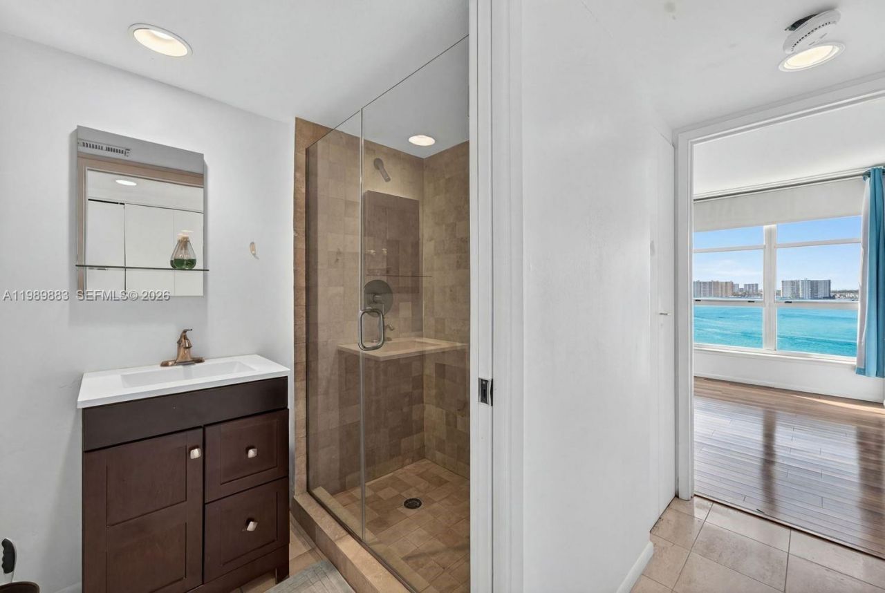 3600 Mystic Pointe Dr , Unit 1201, Aventura, FL 33180 Photo