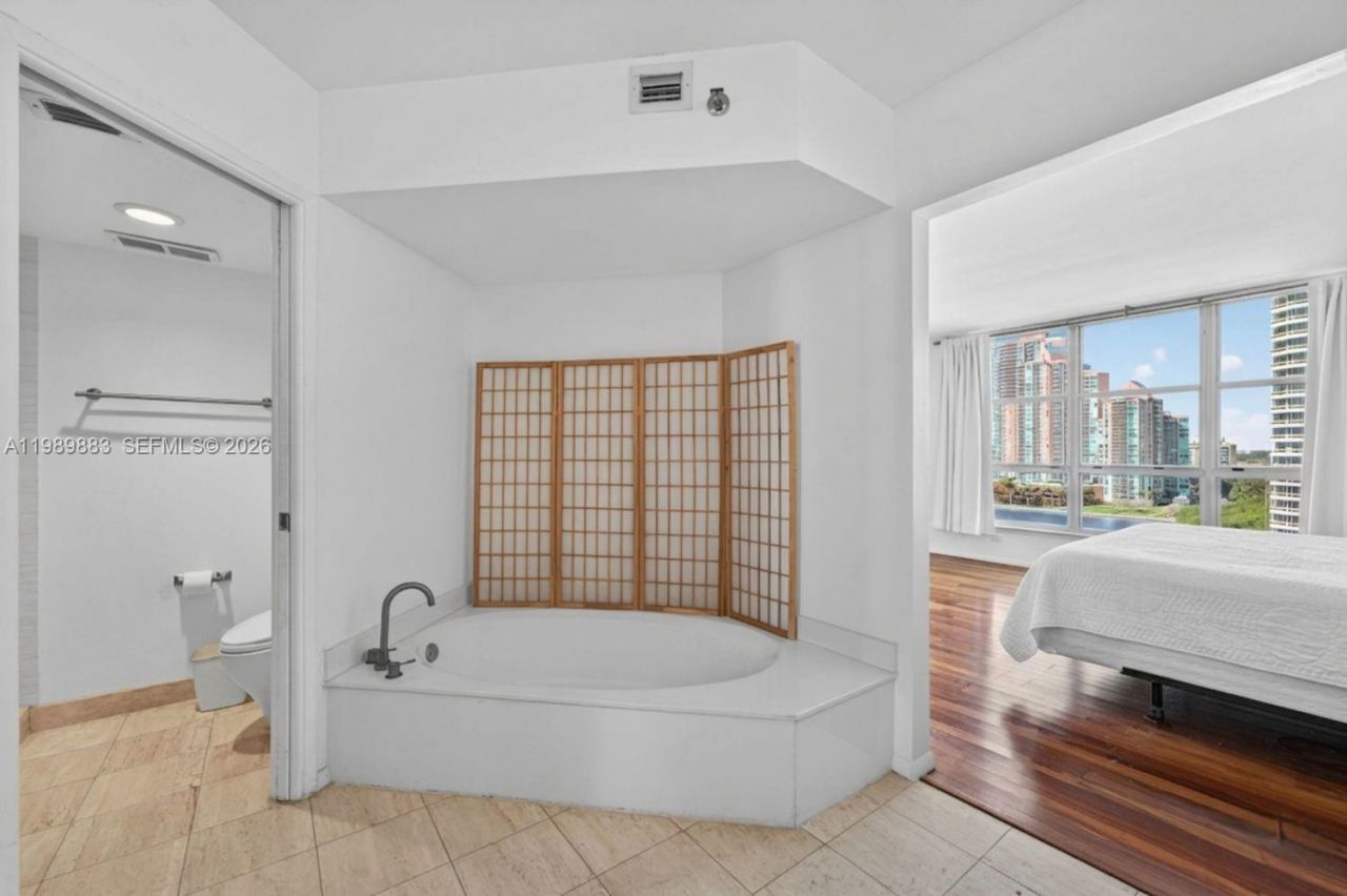 3600 Mystic Pointe Dr , Unit 1201, Aventura, FL 33180 Photo