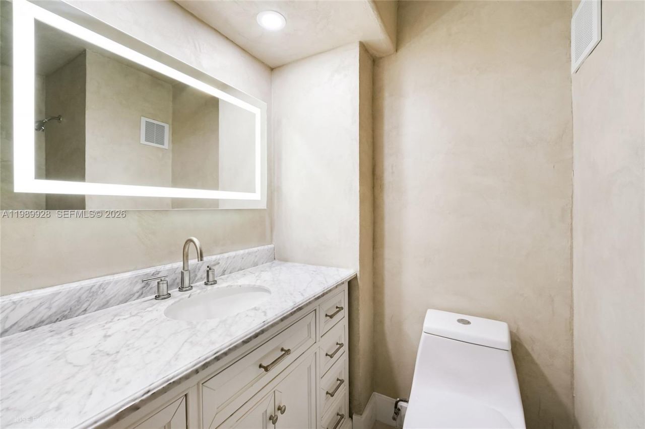 9023 NE 4th Ave Rd , Unit 9023, Miami Shores, FL 33138 Photo