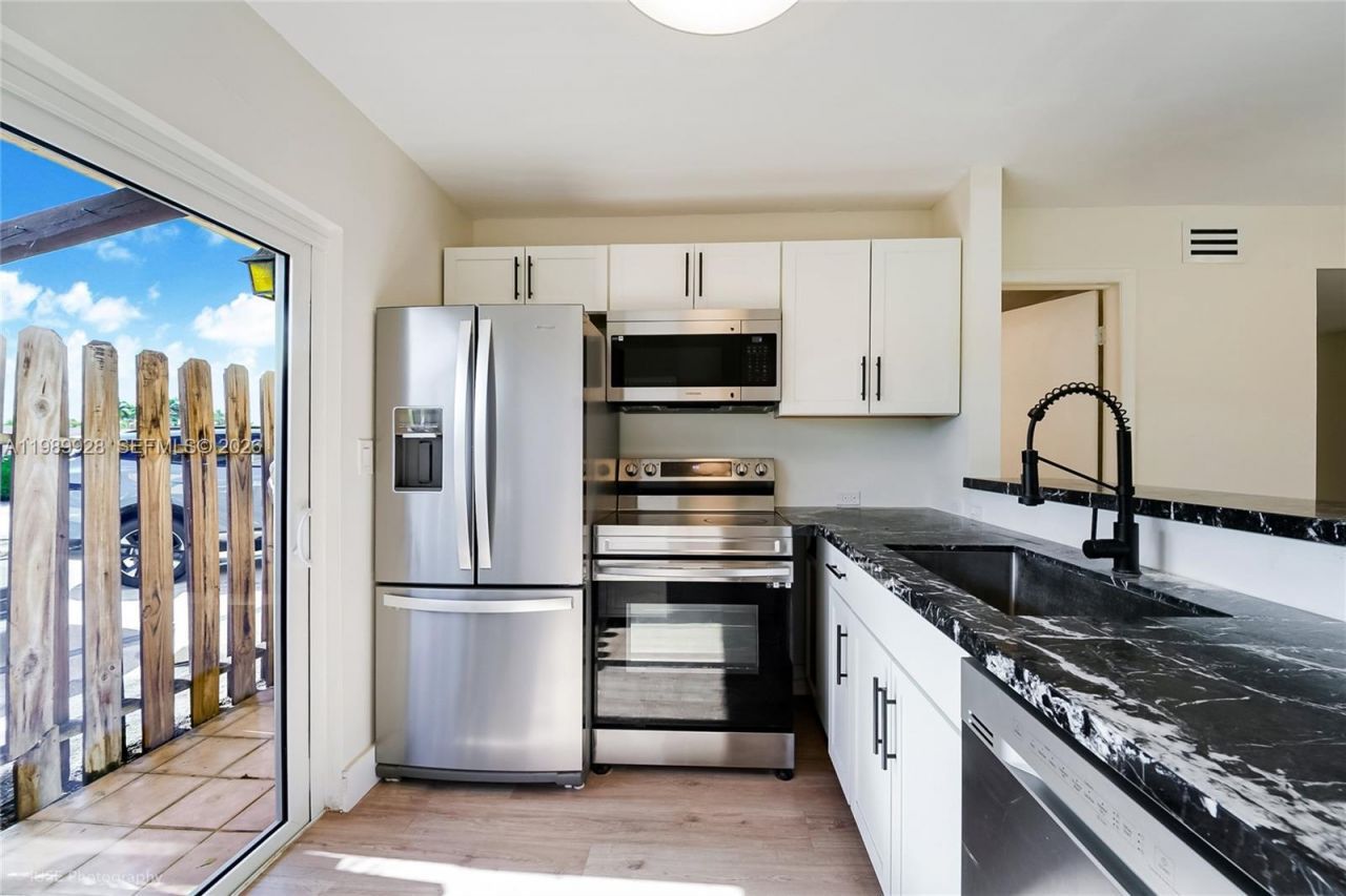 9023 NE 4th Ave Rd , Unit 9023, Miami Shores, FL 33138 Photo