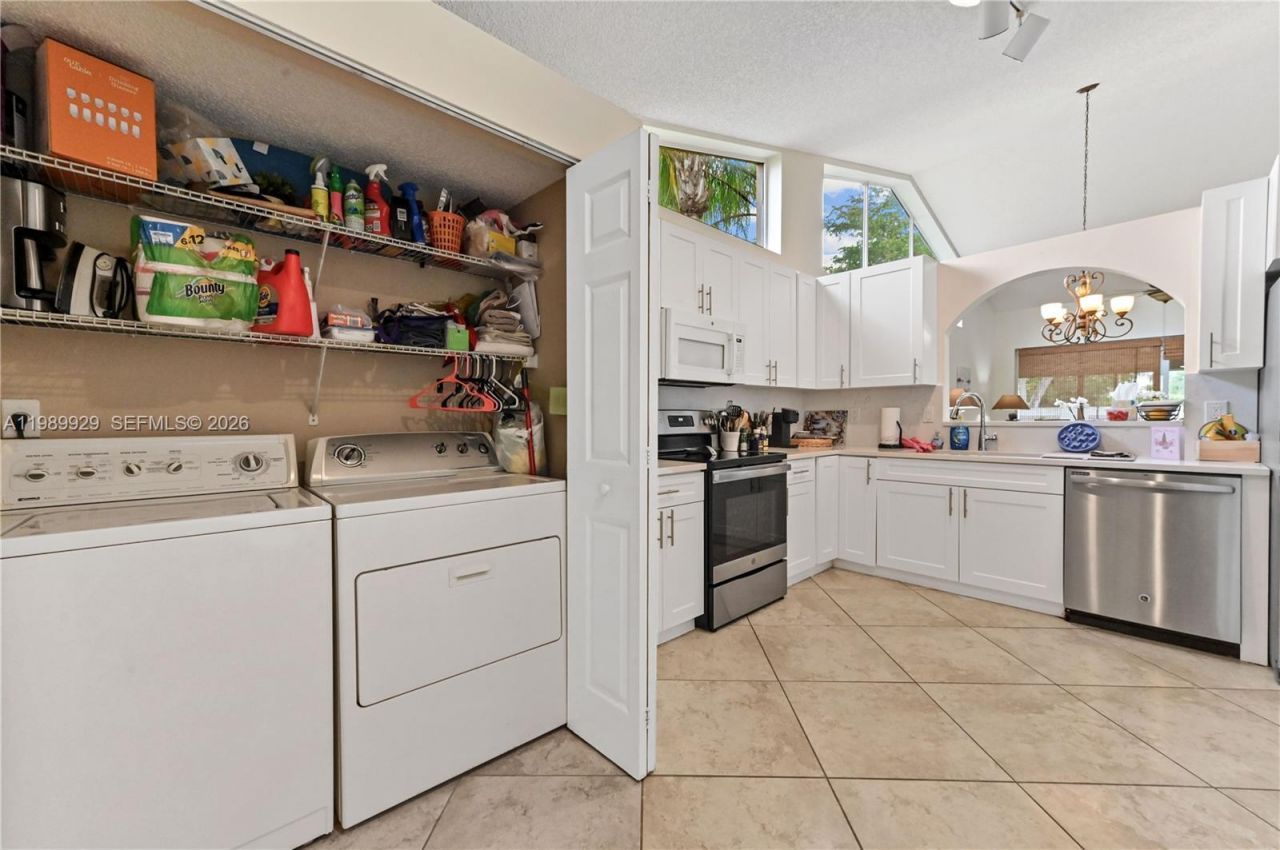 401 Sabal Palm Ln , Unit 401, Palm Beach Gardens, FL 33418 Photo