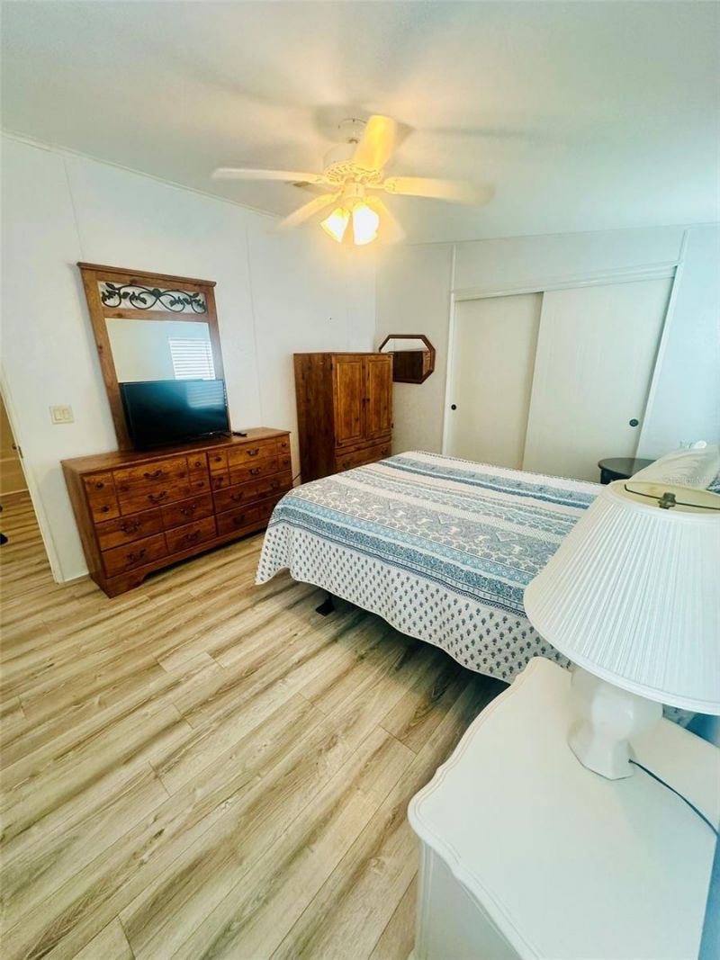 2305 Bay Drive , Bradenton, FL 34207 Photo