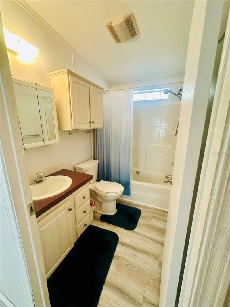 2305 Bay Drive , Bradenton, FL 34207 Photo