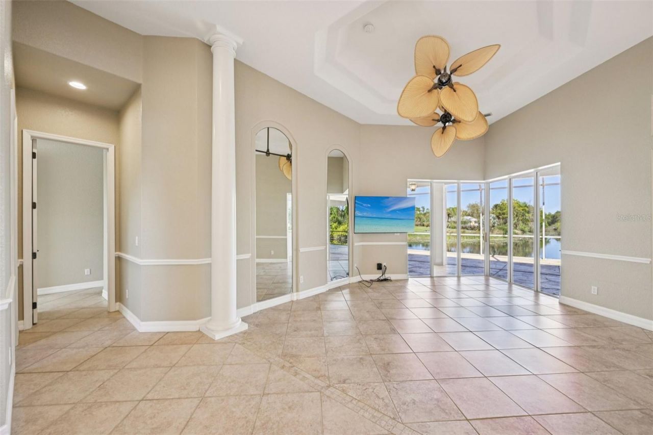2160 W Hillsborough Boulevard, North Port, FL 34286 Photo