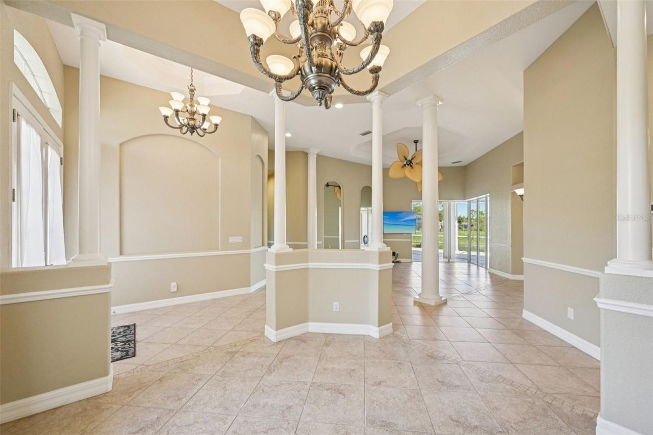 2160 W Hillsborough Boulevard, North Port, FL 34286 Photo