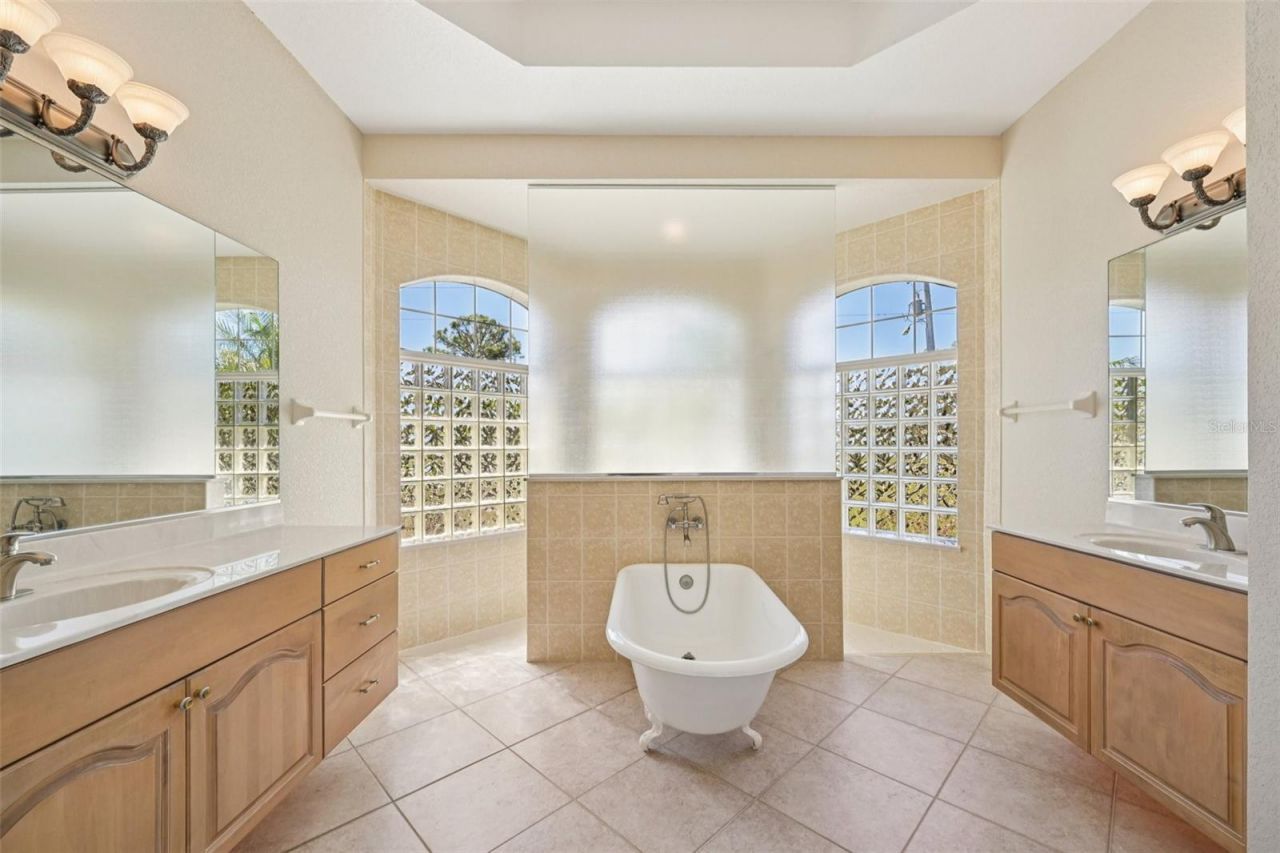 2160 W Hillsborough Boulevard, North Port, FL 34286 Photo