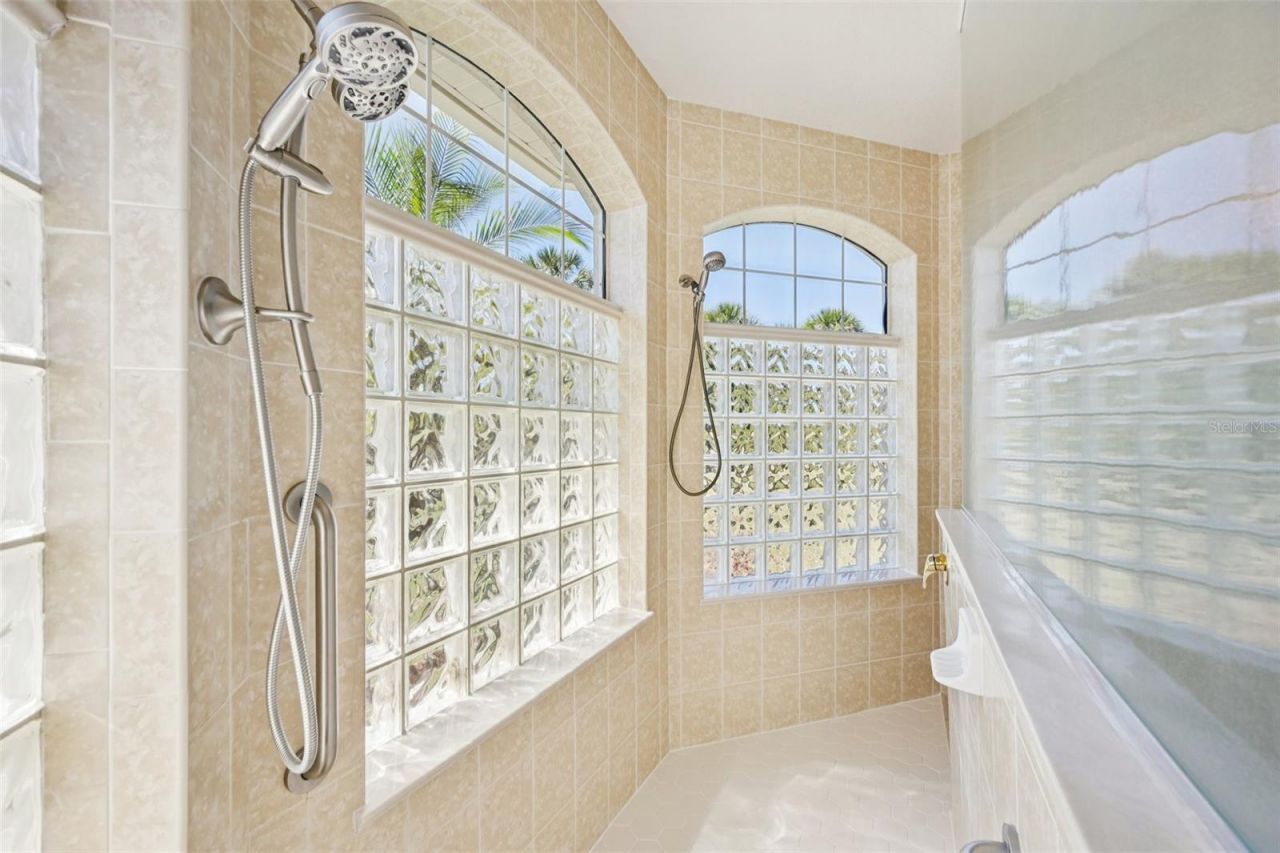 2160 W Hillsborough Boulevard, North Port, FL 34286 Photo