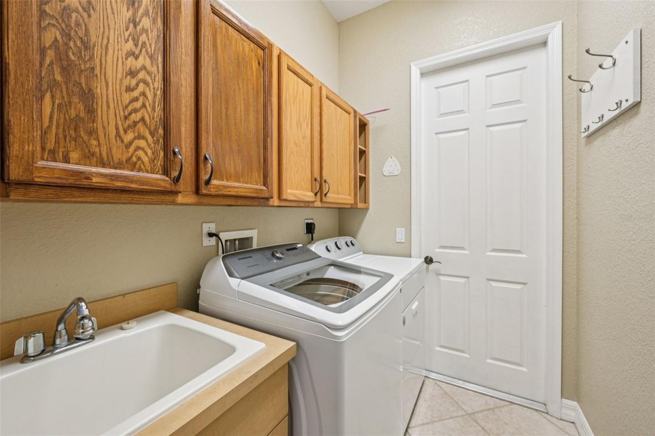 2160 W Hillsborough Boulevard, North Port, FL 34286 Photo