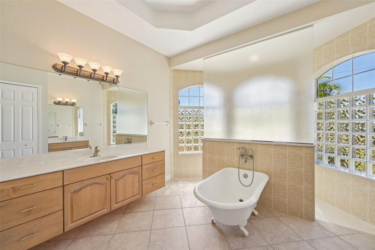 2160 W Hillsborough Boulevard, North Port, FL 34286 Photo