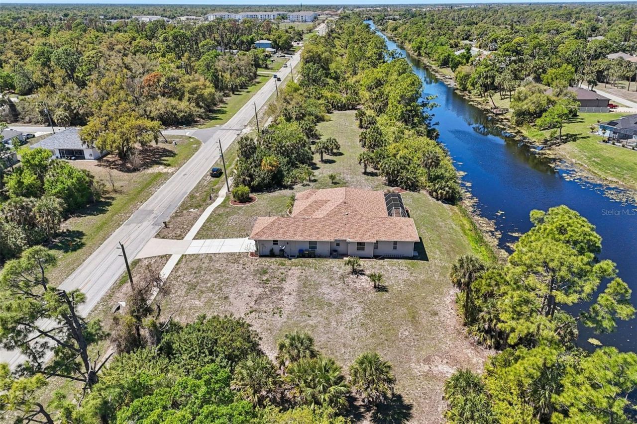2160 W Hillsborough Boulevard, North Port, FL 34286 Photo