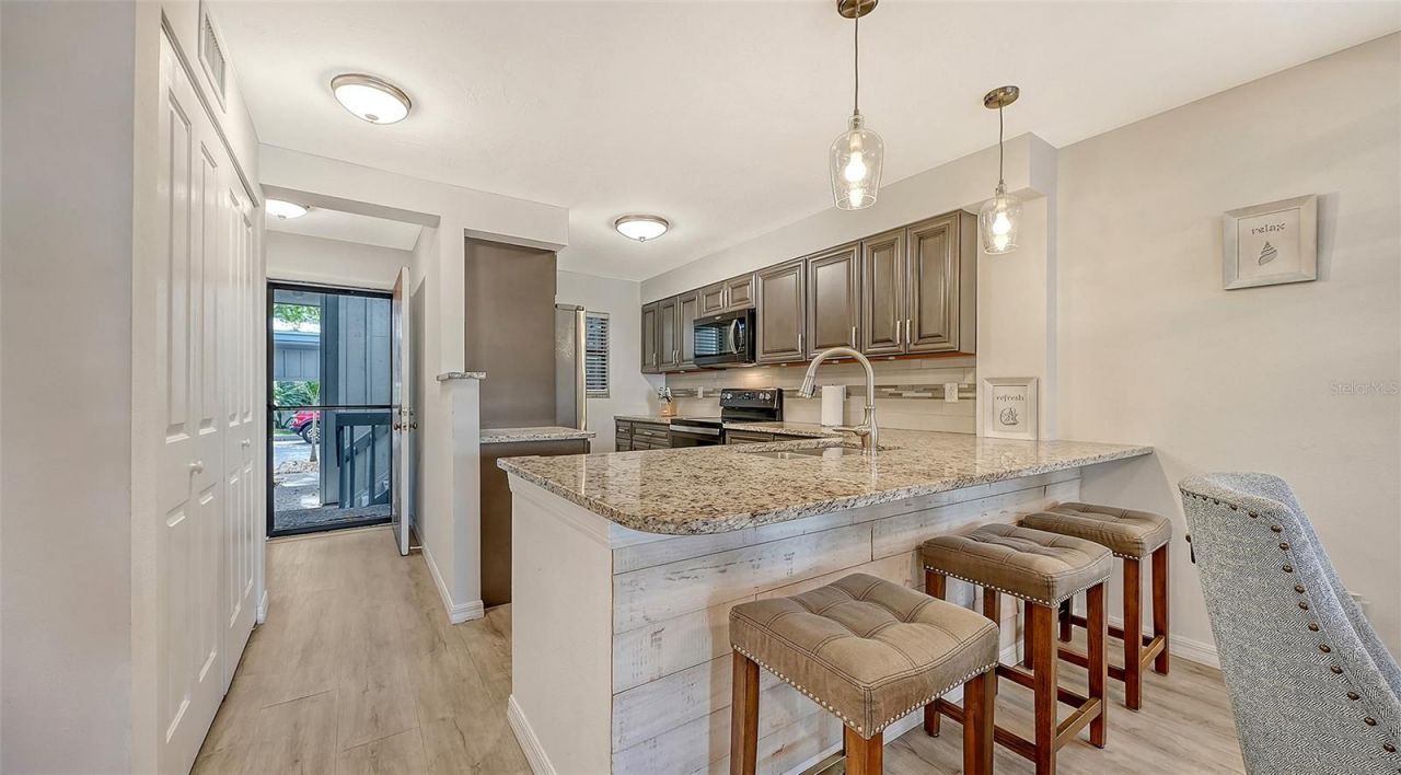 1249 Dockside Place, Unit 110, Sarasota, FL 34242 Photo