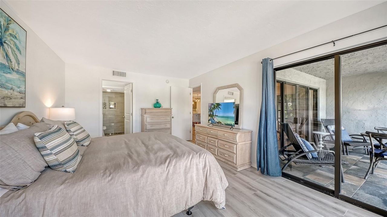 1249 Dockside Place, Unit 110, Sarasota, FL 34242 Photo