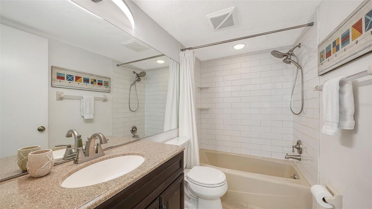 1249 Dockside Place, Unit 110, Sarasota, FL 34242 Photo