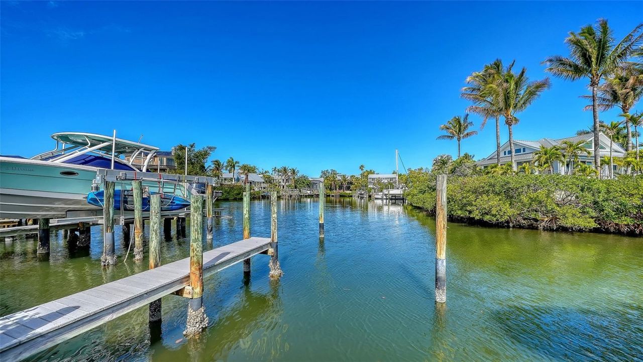 1249 Dockside Place, Unit 110, Sarasota, FL 34242 Photo