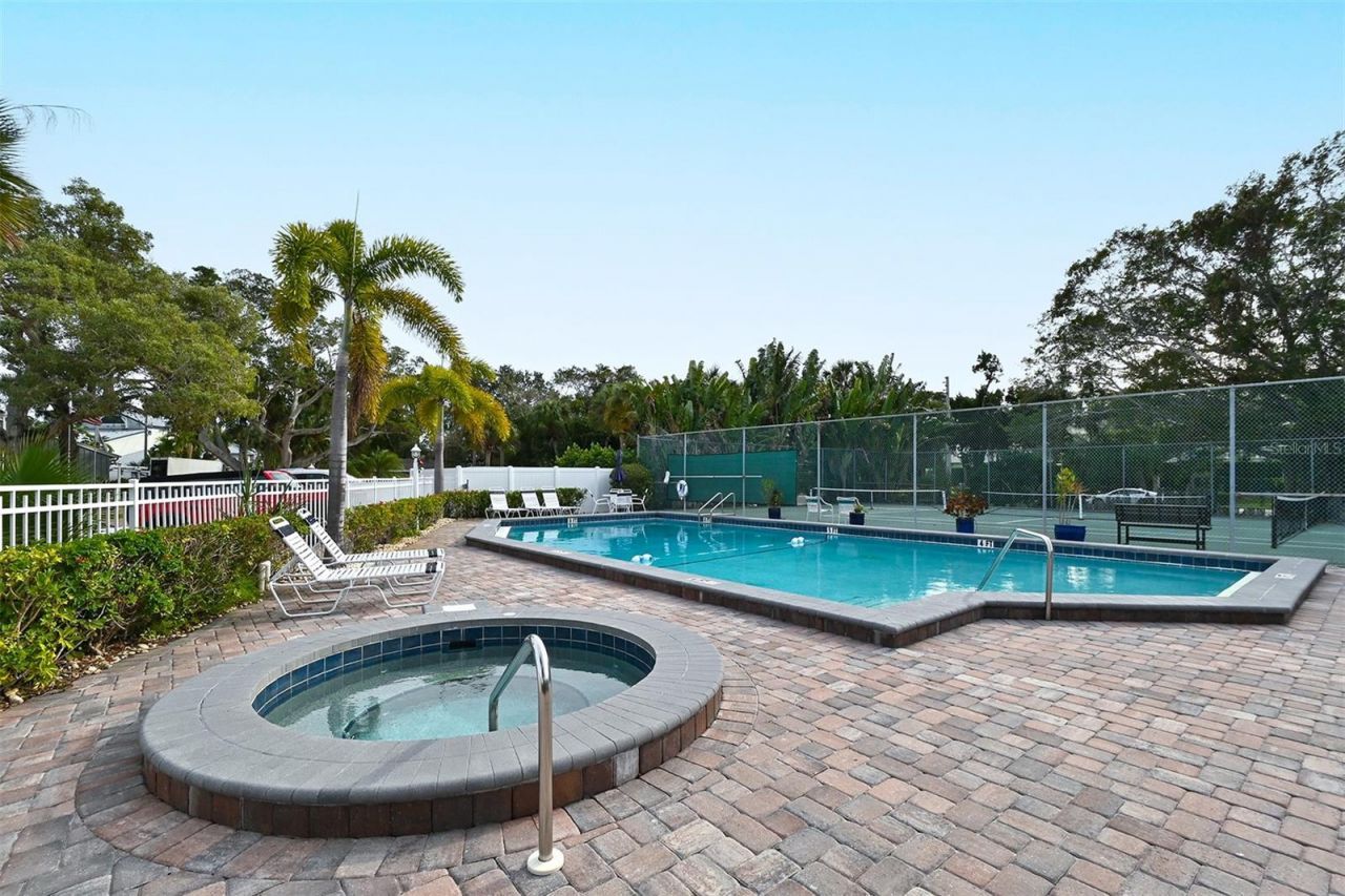 1249 Dockside Place, Unit 110, Sarasota, FL 34242 Photo